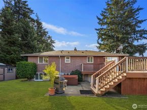 1212 S 230th Street, Des Moines WA 98198