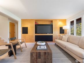 4660 NE 89th Street, Seattle WA 98115