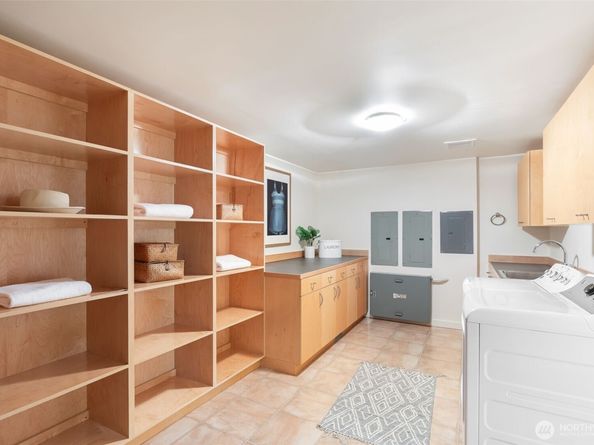 4660 NE 89th Street, Seattle WA 98115