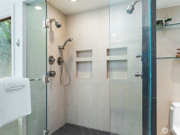 4660 NE 89th Street, Seattle WA 98115