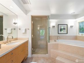 4660 NE 89th Street, Seattle WA 98115