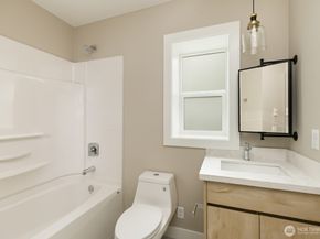 4009 21st Avenue SW, Seattle WA 98106