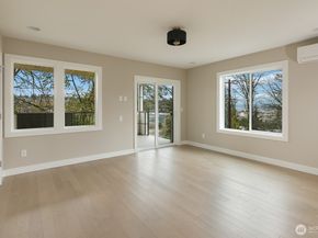 4009 21st Avenue SW, Seattle WA 98106