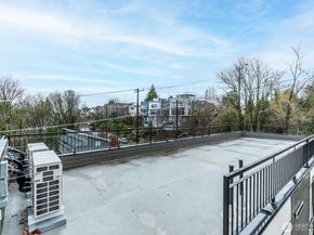 4009 21st Avenue SW, Seattle WA 98106