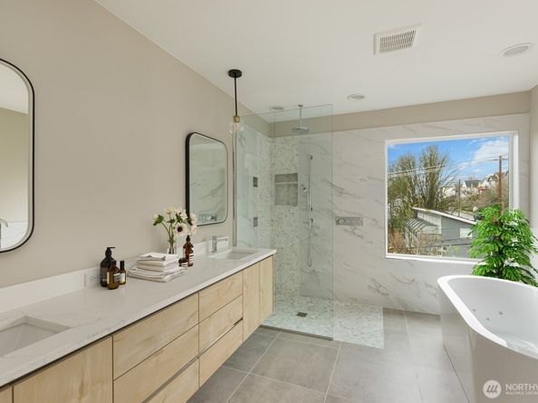 4009 21st Avenue SW, Seattle WA 98106