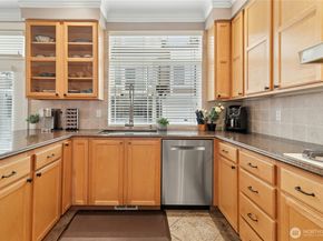 8630 113th Lane NE, Kirkland WA 98033