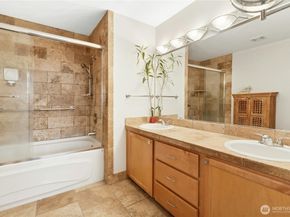 8630 113th Lane NE, Kirkland WA 98033