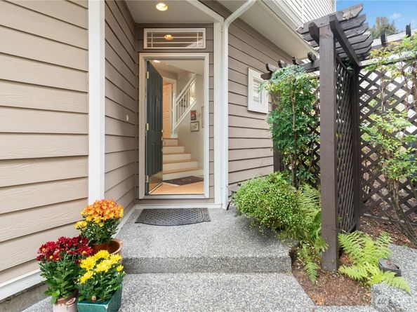 8630 113th Lane NE, Kirkland WA 98033