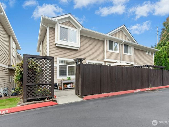 8630 113th Lane NE, Kirkland WA 98033