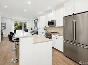 18512 Wallingford Avenue N, Shoreline WA 98133