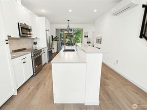 18512 Wallingford Avenue N, Shoreline WA 98133