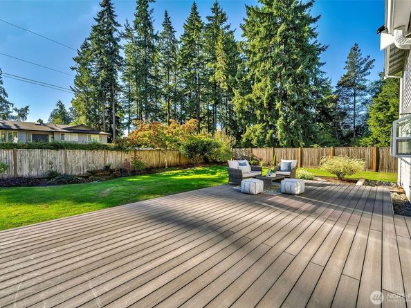 19904 Maplewood Drive, Edmonds WA 98026
