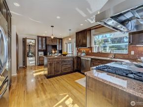 19904 Maplewood Drive, Edmonds WA 98026