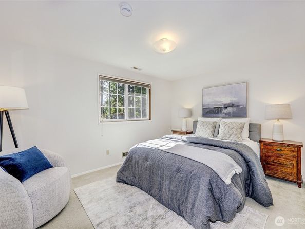 19904 Maplewood Drive, Edmonds WA 98026