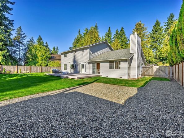 19904 Maplewood Drive, Edmonds WA 98026