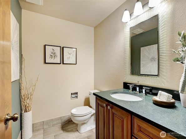 19904 Maplewood Drive, Edmonds WA 98026