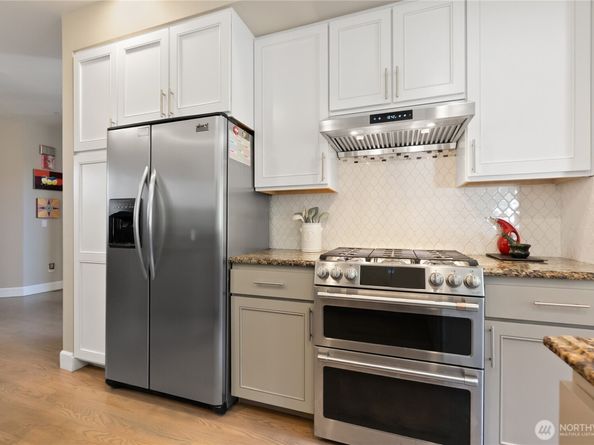 9803 NE Riverbend Drive A103, Bothell WA 98011