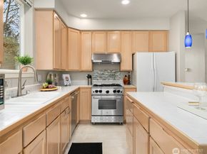 15620 NE 91st Way B902, Redmond WA 98052