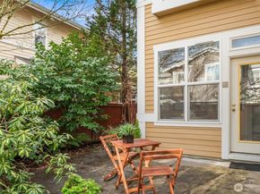 15620 NE 91st Way B902, Redmond WA 98052