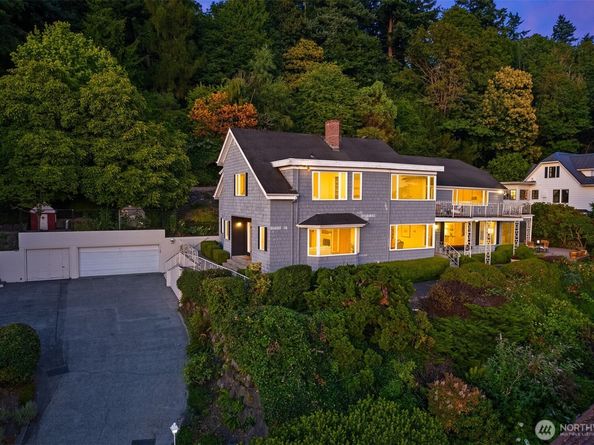 4400 Beach Drive SW, Seattle WA 98116