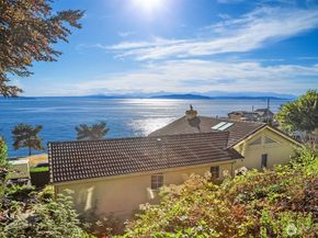 4400 Beach Drive SW, Seattle WA 98116