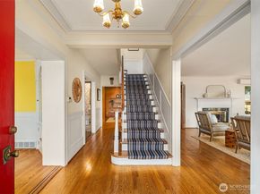 4400 Beach Drive SW, Seattle WA 98116