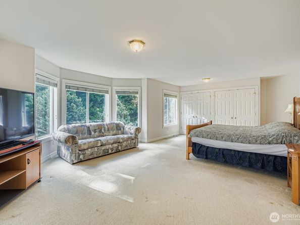2214 12th Court NW, Auburn WA 98001