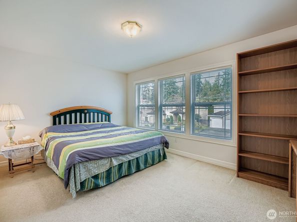 2214 12th Court NW, Auburn WA 98001