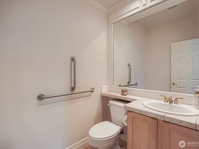 2214 12th Court NW, Auburn WA 98001