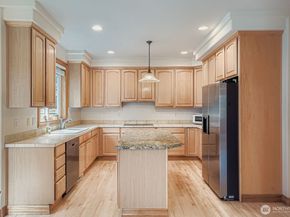 2214 12th Court NW, Auburn WA 98001