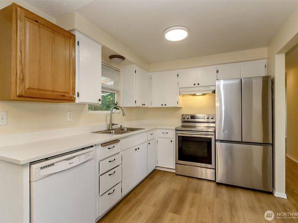 11302 E Ibberson Drive, Everett WA 98208