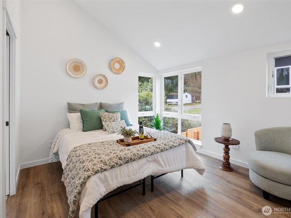 5984 26th Avenue SW C, Seattle WA 98106