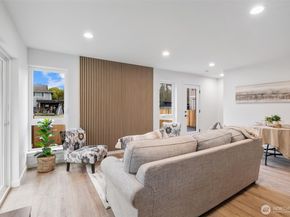 5984 26th Avenue SW C, Seattle WA 98106