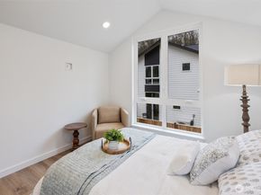5984 26th Avenue SW C, Seattle WA 98106