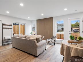 5984 26th Avenue SW C, Seattle WA 98106