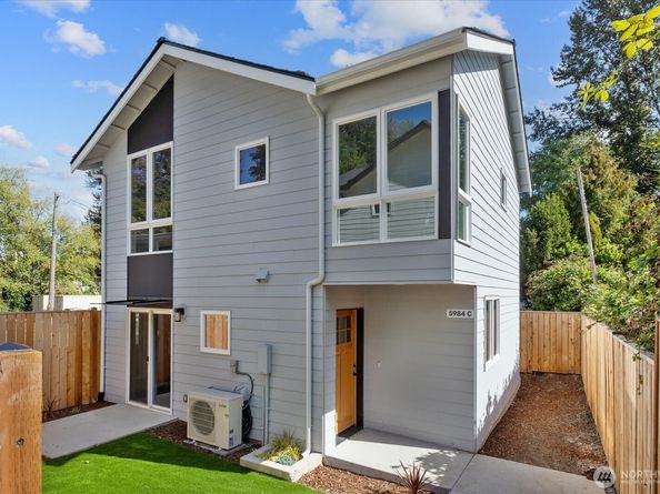 5984 26th Avenue SW C, Seattle WA 98106