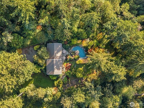 12423 SW 151st St, Vashon WA 98070