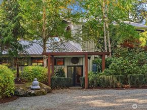 12423 SW 151st St, Vashon WA 98070