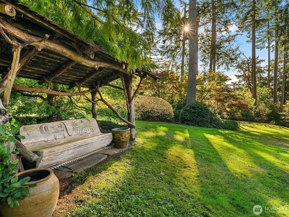 12423 SW 151st St, Vashon WA 98070