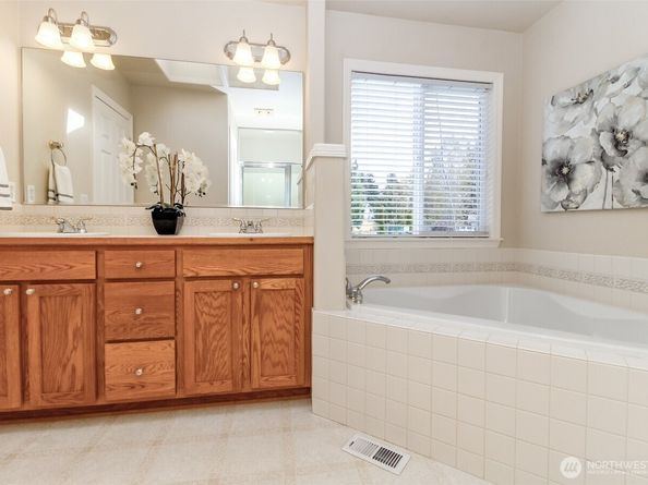 37824 35th Way S, Auburn WA 98001