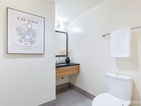 820 Blanchard Street 1609, Seattle WA 98121