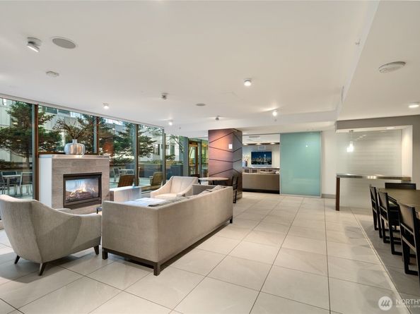 820 Blanchard Street 1609, Seattle WA 98121