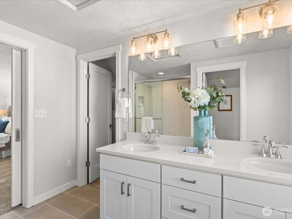 2217 Hoyt Avenue A, Everett WA 98201