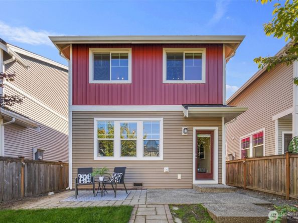 6462 High Point Drive SW, Seattle WA 98126