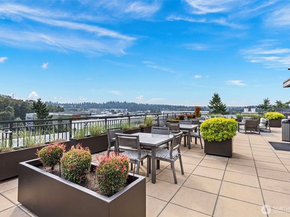 11903 NE 128th Street 220, Kirkland WA 98034