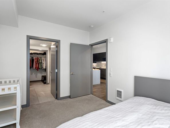 11903 NE 128th Street 220, Kirkland WA 98034