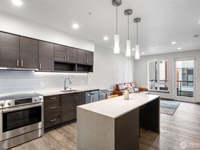 11903 NE 128th Street 220, Kirkland WA 98034