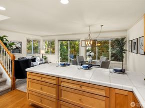112 9th Lane 112, Kirkland WA 98033