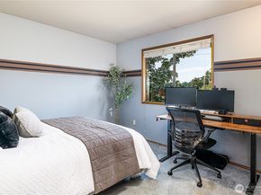 1809 136th Place SE, Bellevue WA 98005