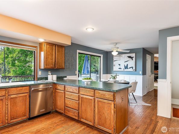 1809 136th Place SE, Bellevue WA 98005